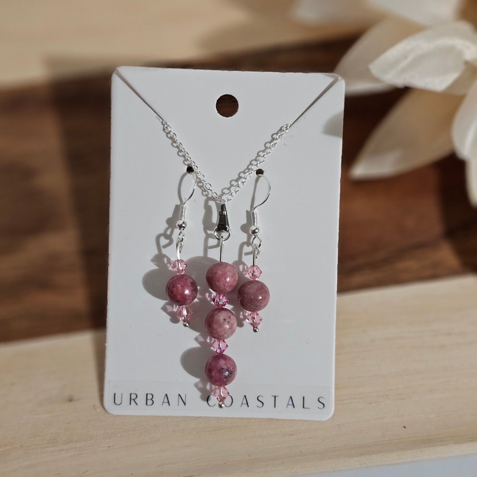 Stone earring and neckless sets