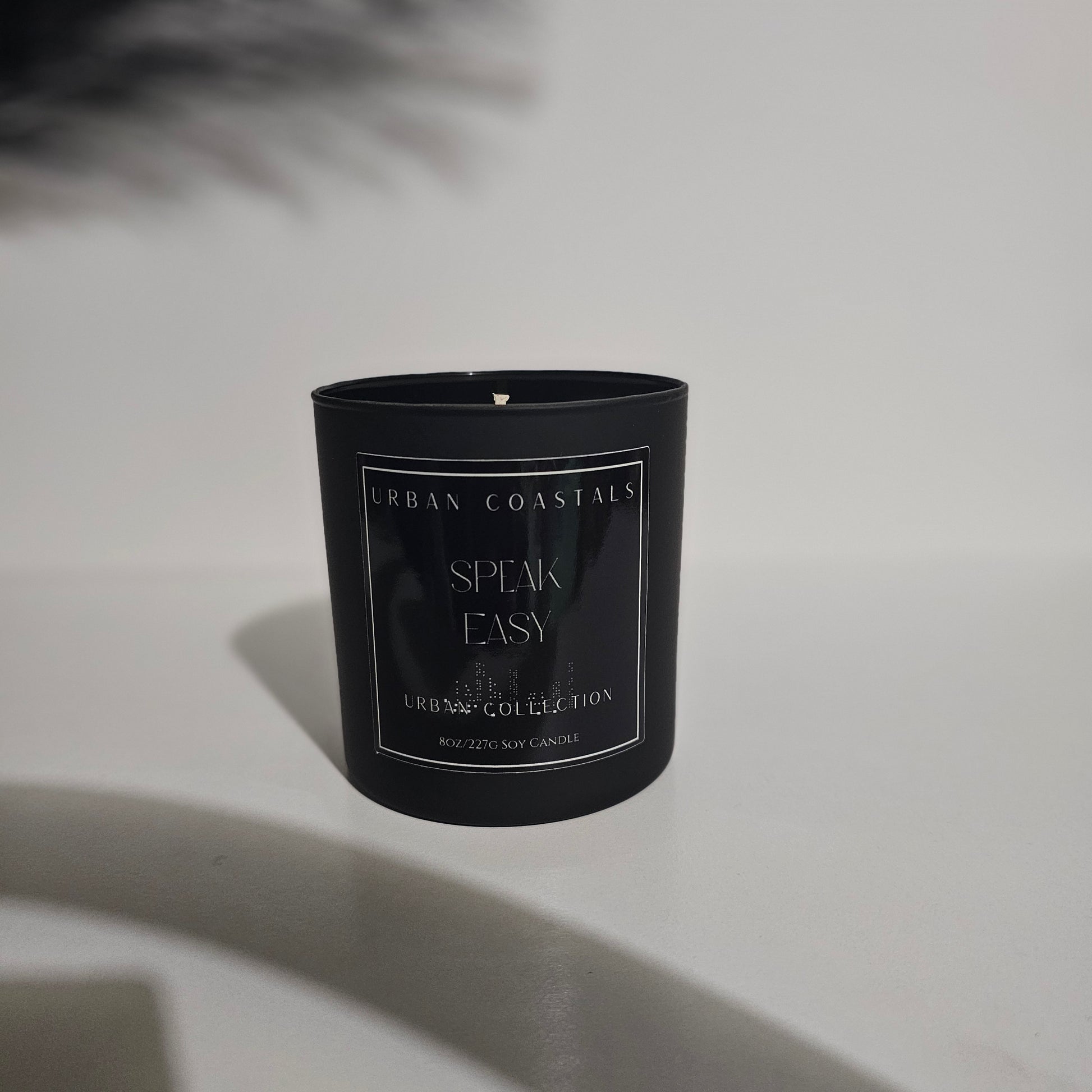 Gin, oak, and cedar 8oz scented candle