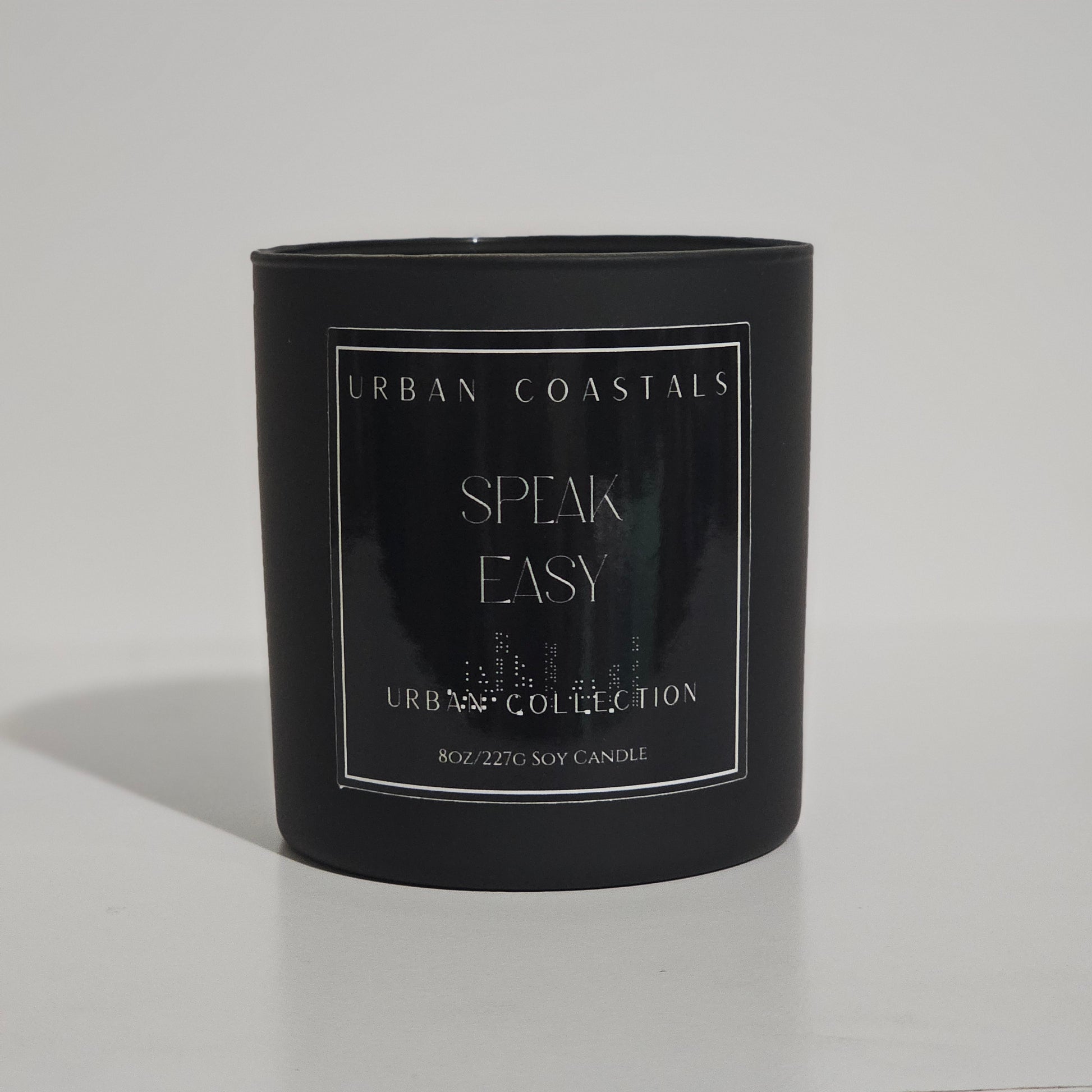 Gin, oak, and cedar 8oz scented candle