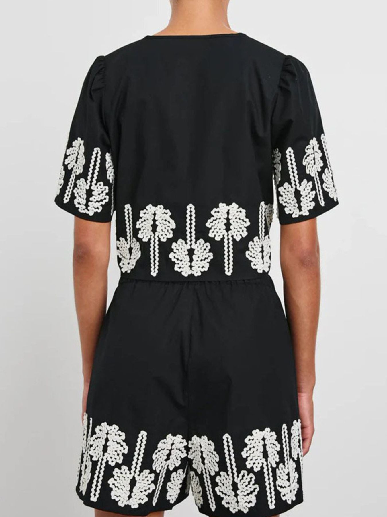 32197999-da87-4fdf-acc4-86bd9793a75a-Max