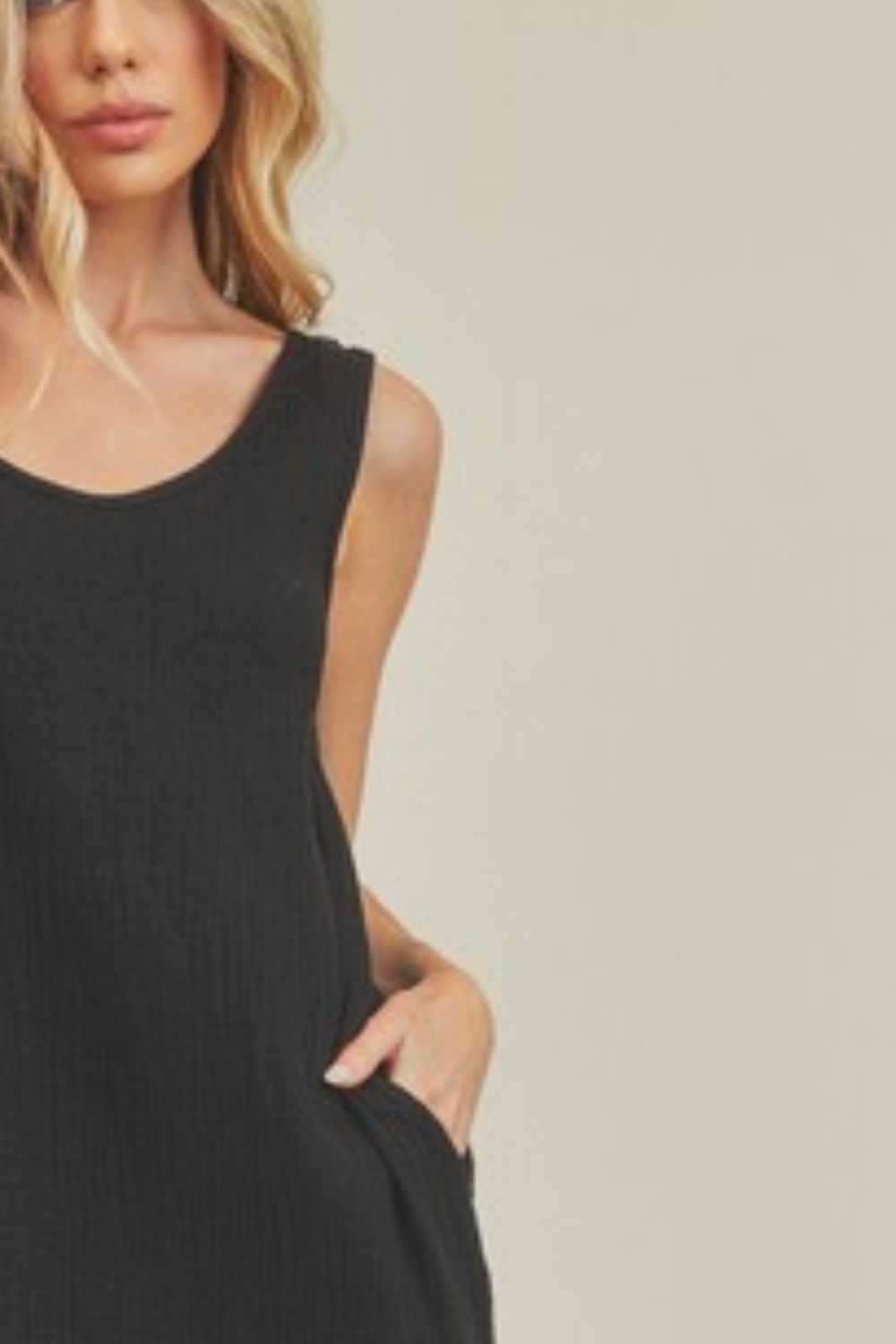 Round Neck Midi Tank Dress with pockets in Black 