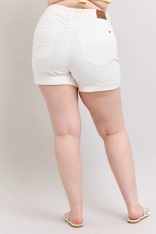 The high waist double roll cuff denim shorts offer a modern and stylish twist on a classic favorite. Featuring a flattering high-rise fit and double roll cuff detailing, these shorts are perfect for a chic and casual look.