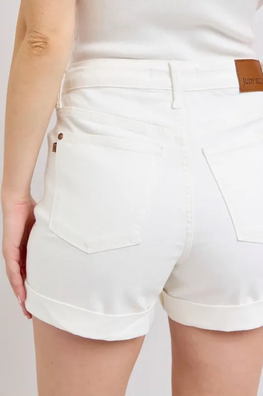 The high waist double roll cuff denim shorts offer a modern and stylish twist on a classic favorite. Featuring a flattering high-rise fit and double roll cuff detailing, these shorts are perfect for a chic and casual look.