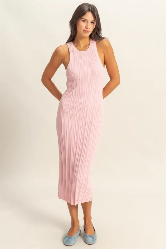 The round neck offers a classic and flattering neckline. The pink bodycon silhouette hugs your figure in all the right places.