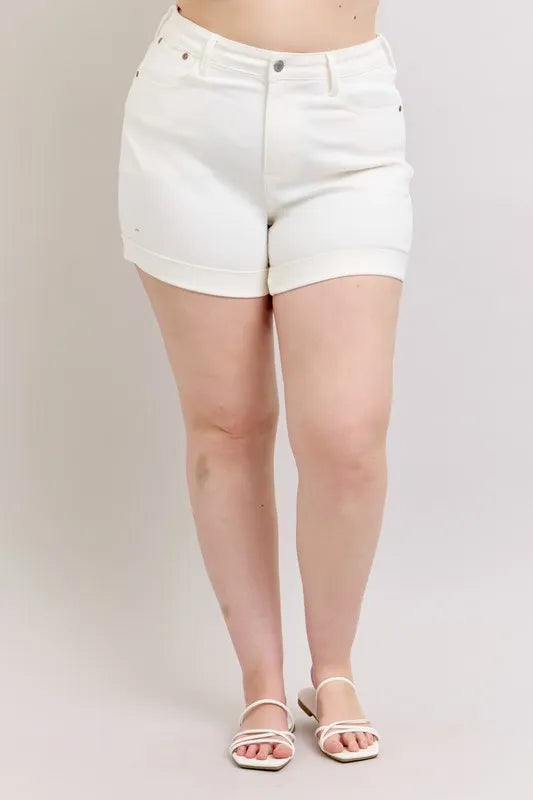 The high waist double roll cuff denim shorts offer a modern and stylish twist on a classic favorite. Featuring a flattering high-rise fit and double roll cuff detailing, these shorts are perfect for a chic and casual look.