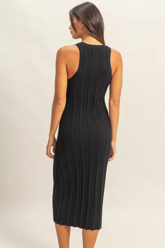 The round neck offers a classic and flattering neckline. The black color bodycon silhouette hugs your figure in all the right places for a sexy and confident look. The ribbed knit fabric adds texture and dimension to the dress.